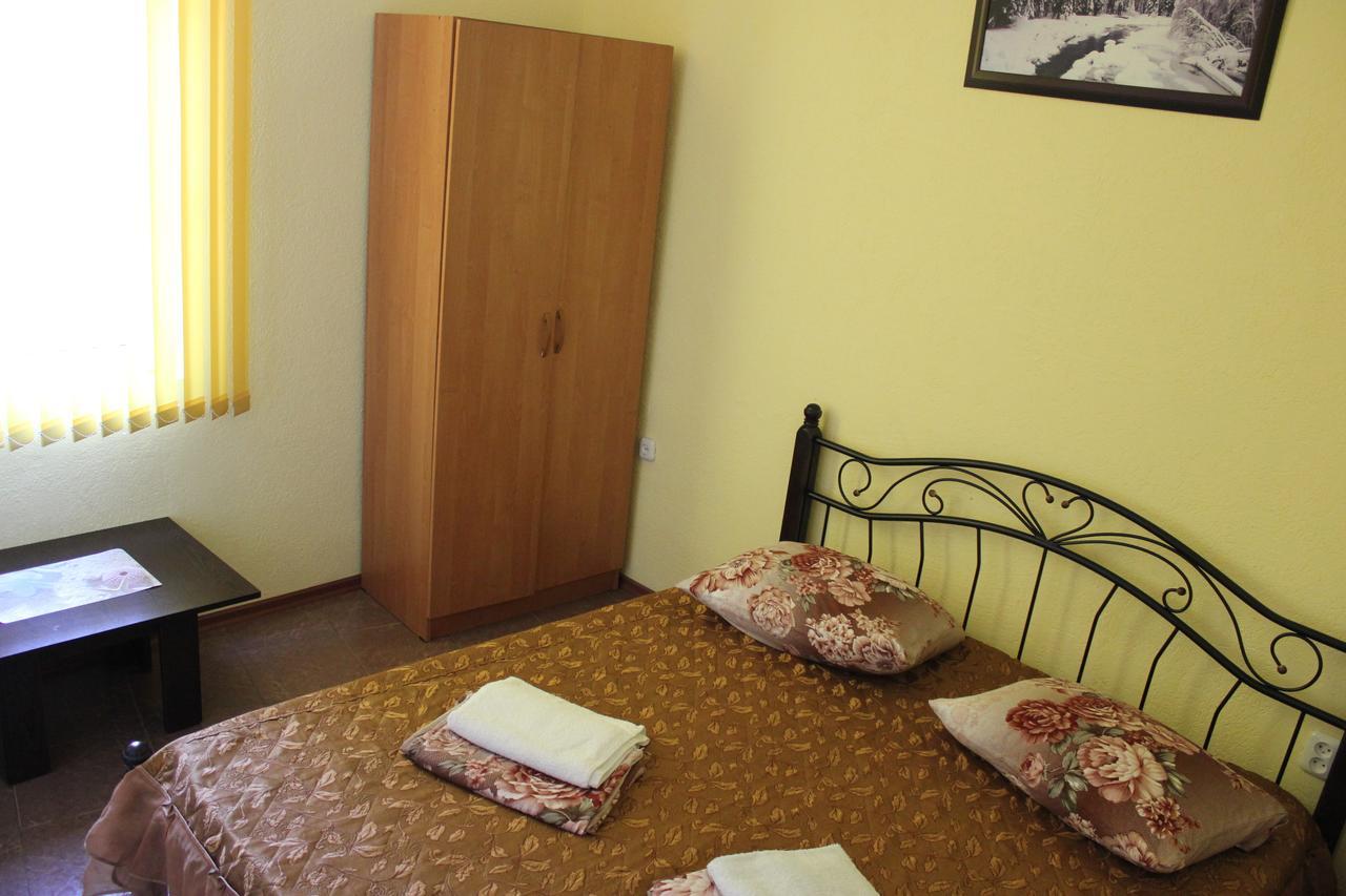 Emiliya Guest House Gagra Eksteriør billede