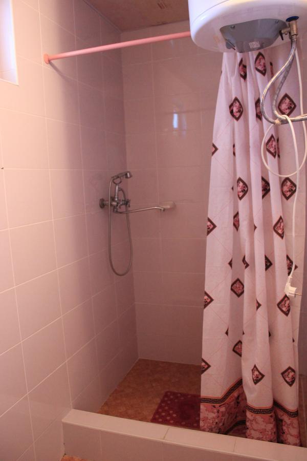Emiliya Guest House Gagra Eksteriør billede