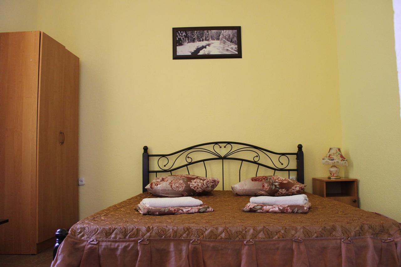 Emiliya Guest House Gagra Eksteriør billede